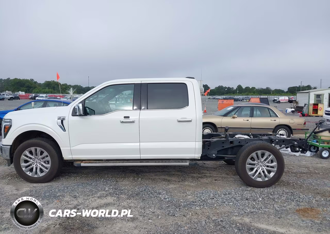 2025 Ford F-150 Lariat VIN:1FTFW5L50SFC19523 - 14