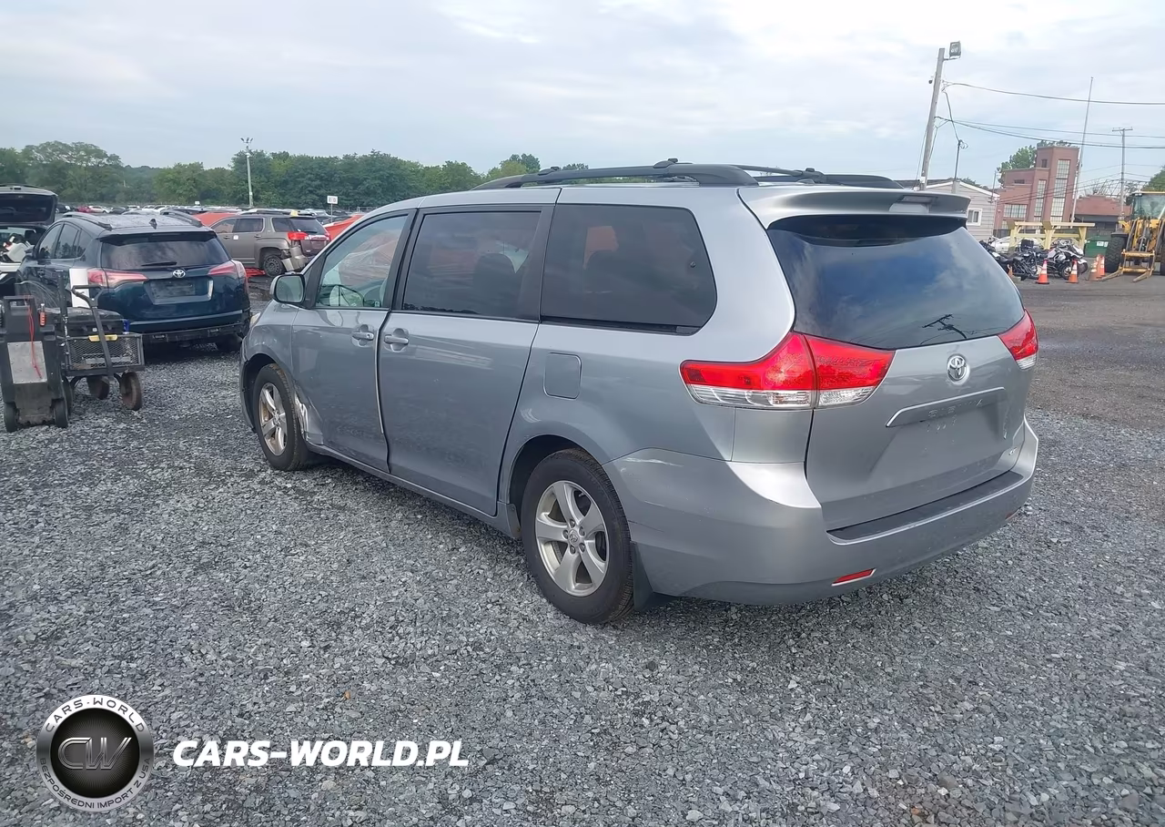 2012 Toyota Sienna Le V6 8 Passenger VIN:5TDKK3DC7CS278887 - 3