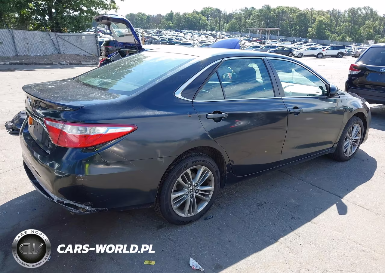 2015 Toyota Camry Se VIN:4T1BF1FK5FU908771 - 4