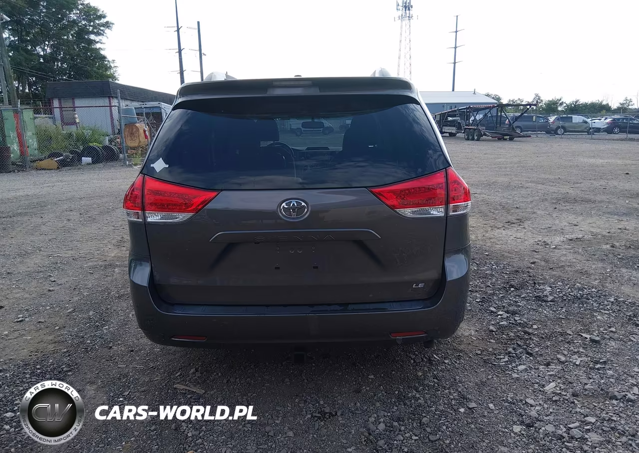 2013 Toyota Sienna Le V6 8 Passenger VIN:5TDKK3DC2DS391888 - 16