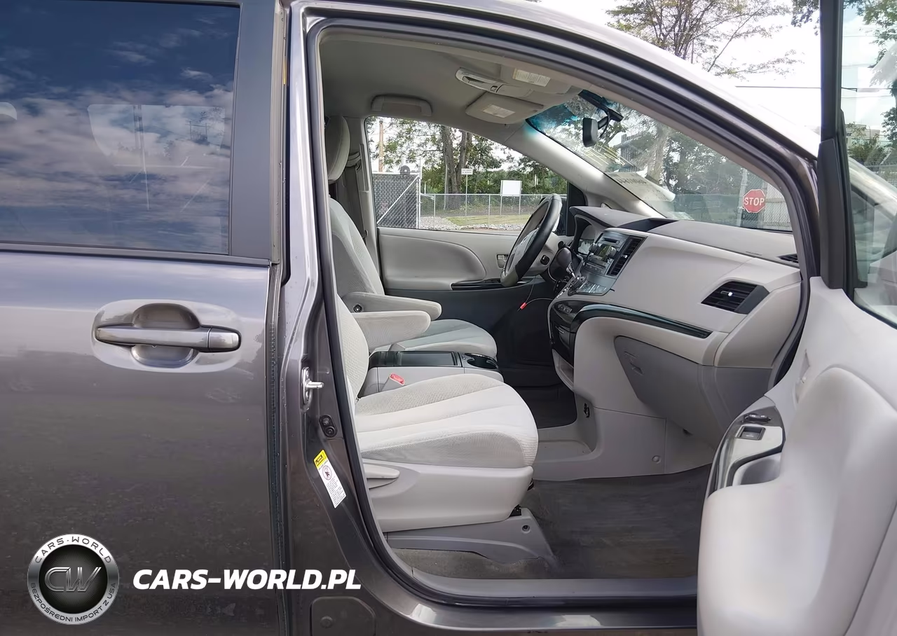 2013 Toyota Sienna Le V6 8 Passenger VIN:5TDKK3DC2DS391888 - 5