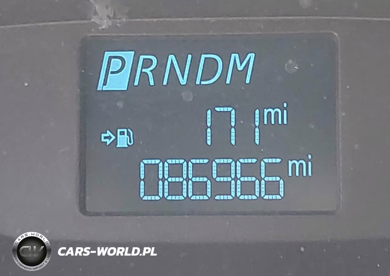 2017 Ford Transit-250 VIN:1FTYR1CM2HKA59175 - 15