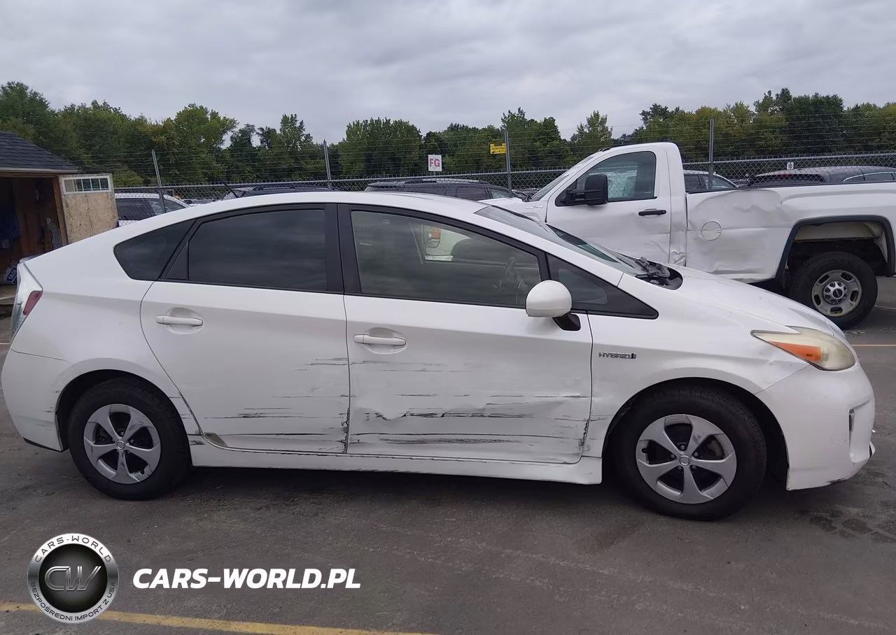 2012 Toyota Prius Three VIN:JTDKN3DU5C5481296 - 13
