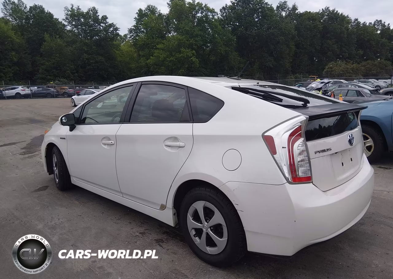 2012 Toyota Prius Three VIN:JTDKN3DU5C5481296 - 3