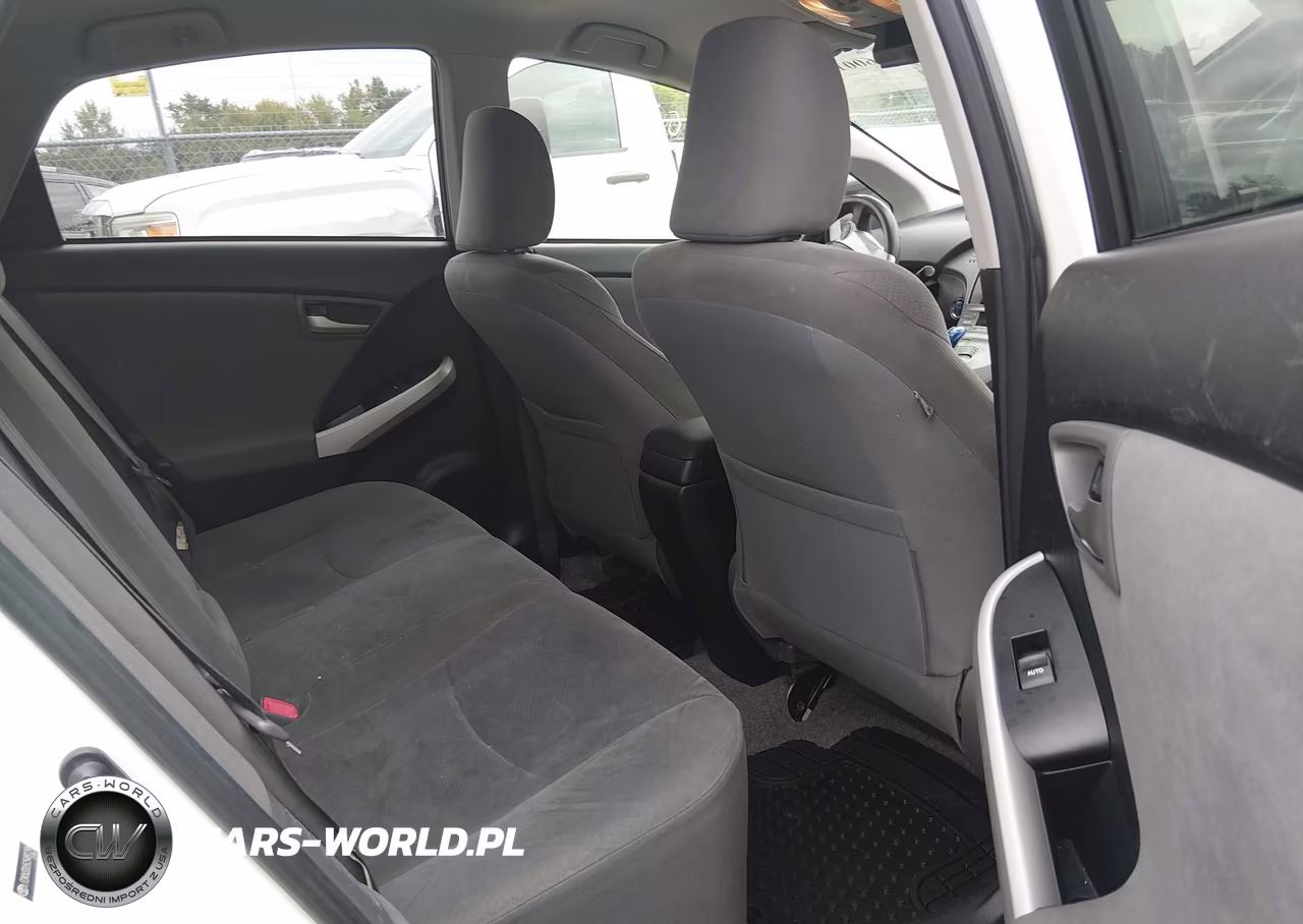 2012 Toyota Prius Three VIN:JTDKN3DU5C5481296 - 8