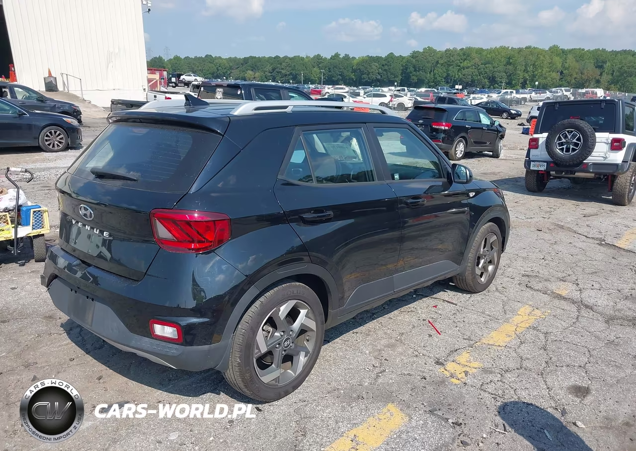 2021 Hyundai Venue Sel VIN:KMHRC8A33MU106040 - 4