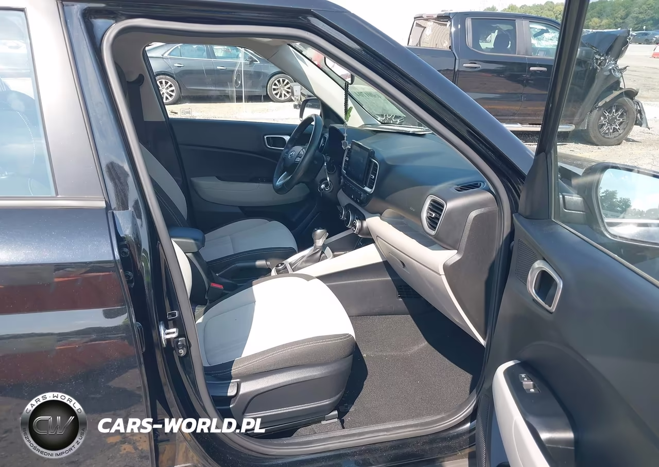 2021 Hyundai Venue Sel VIN:KMHRC8A33MU106040 - 5