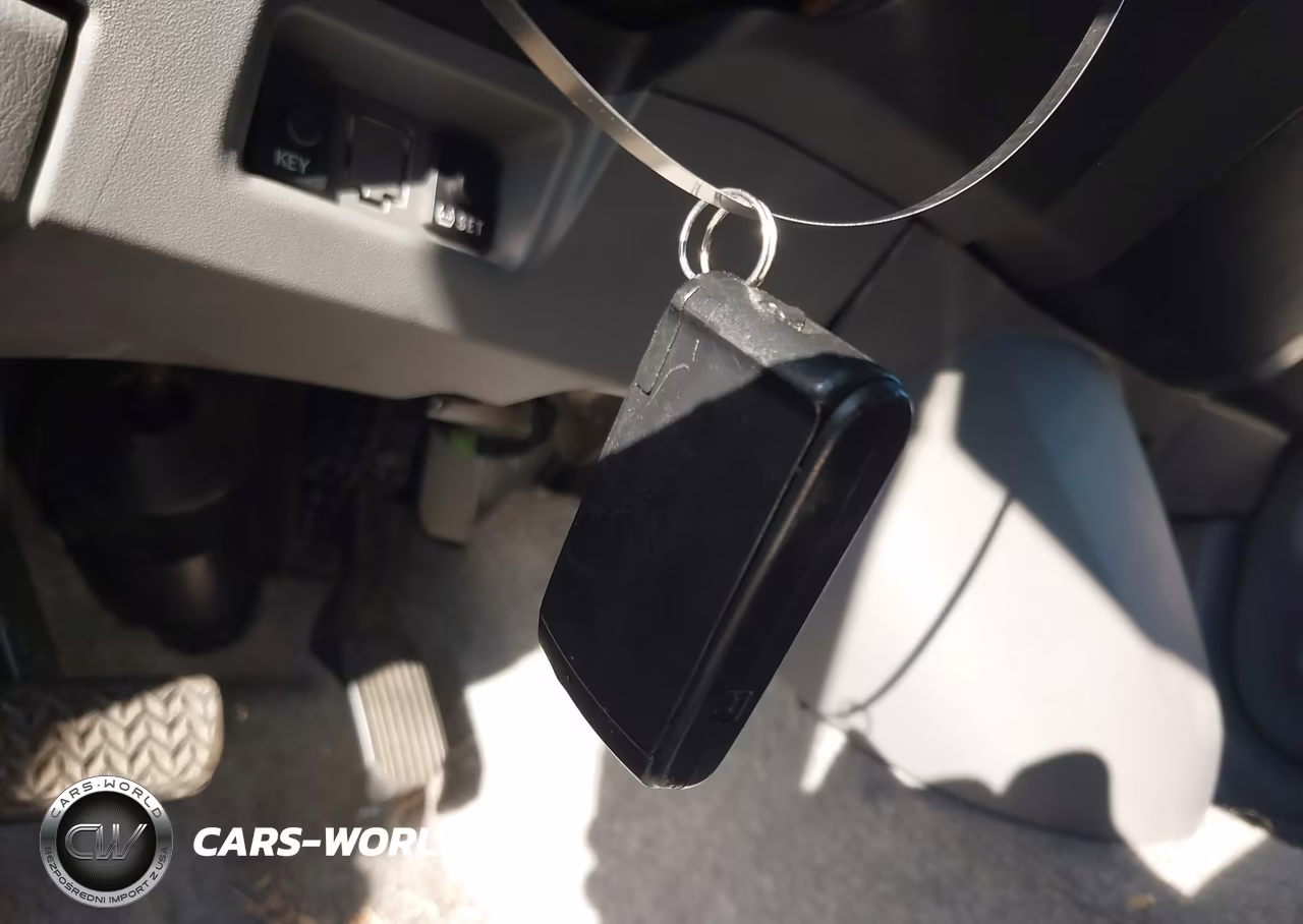 2008 Toyota Prius VIN:JTDKB20U987772856 - 11