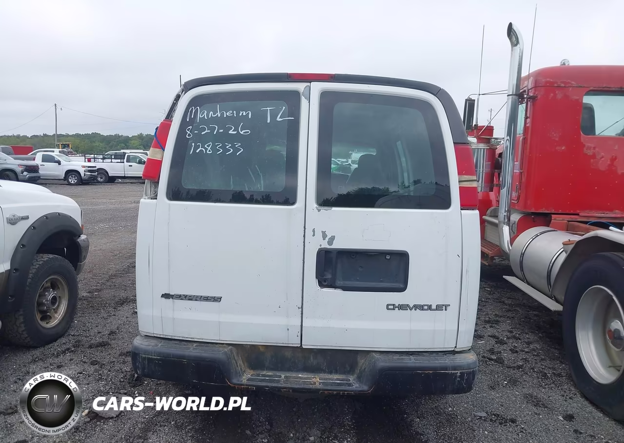 2005 Chevrolet Express VIN:1GCFG15X351128333 - 15