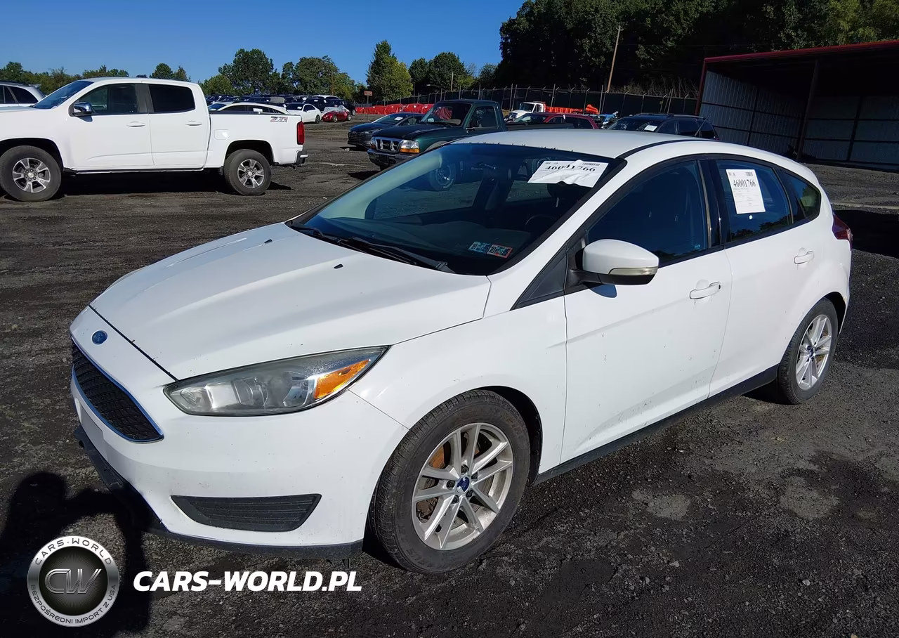 2017 Ford Focus Se VIN:1FADP3K28HL243410 - 2