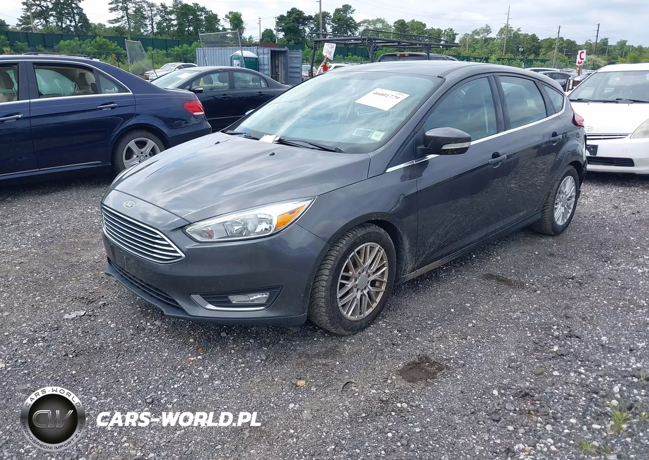 2015 Ford Focus Titanium VIN:1FADP3N22FL381159 - 2