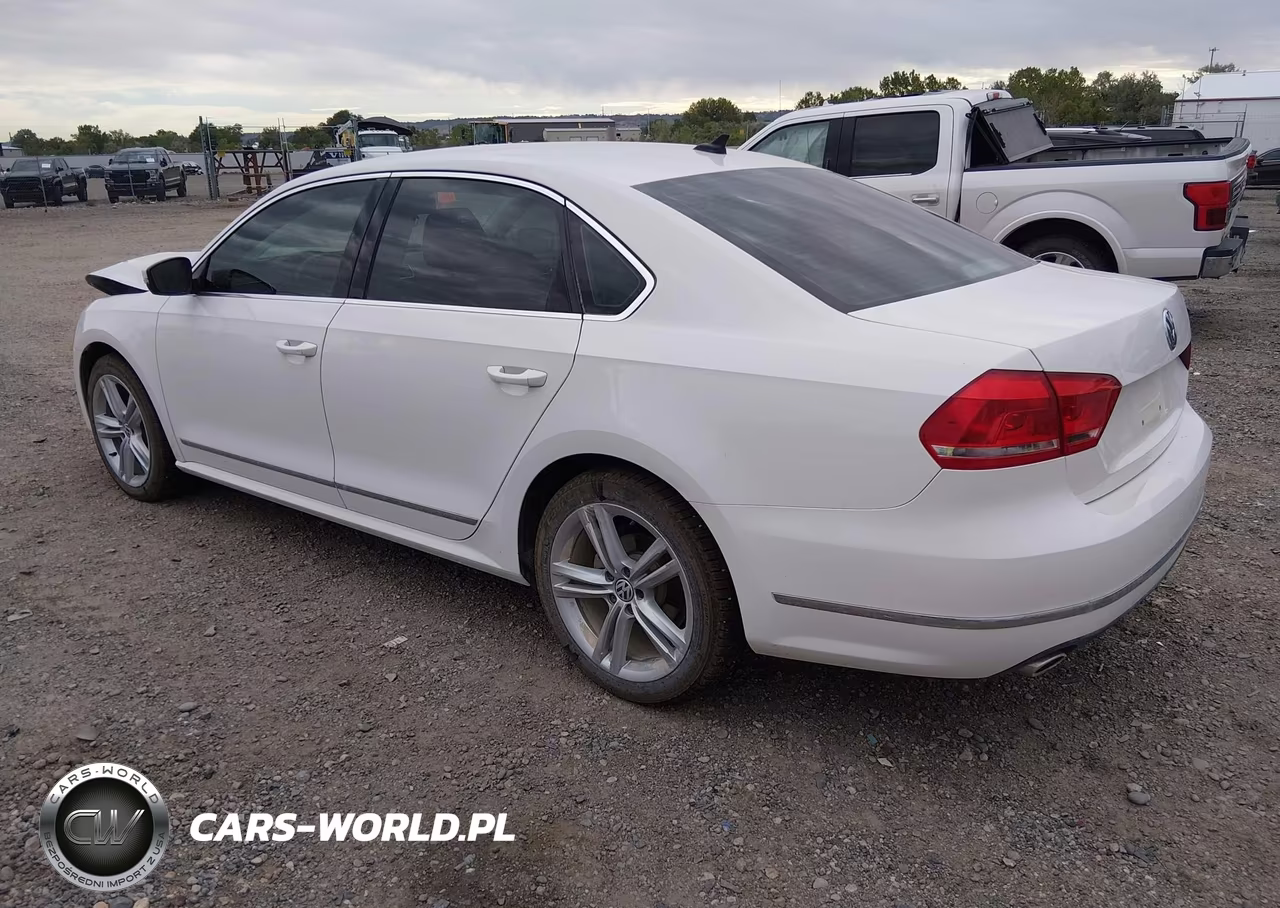 2015 Volkswagen Passat 2.0L Tdi Sel Premium VIN:1VWCV7A33FC074419 - 3