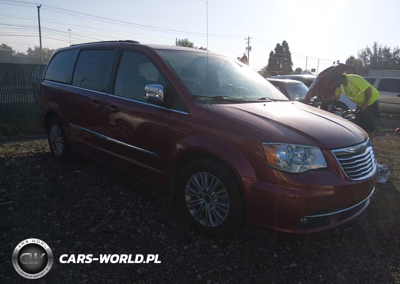 2015 Chrysler Town & Country Touring-L
