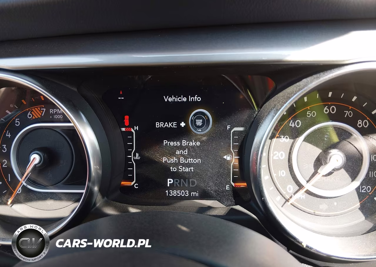 2019 Jeep Wrangler Unlimited Sahara 4X4 VIN:1C4HJXEN0KW683332 - 7