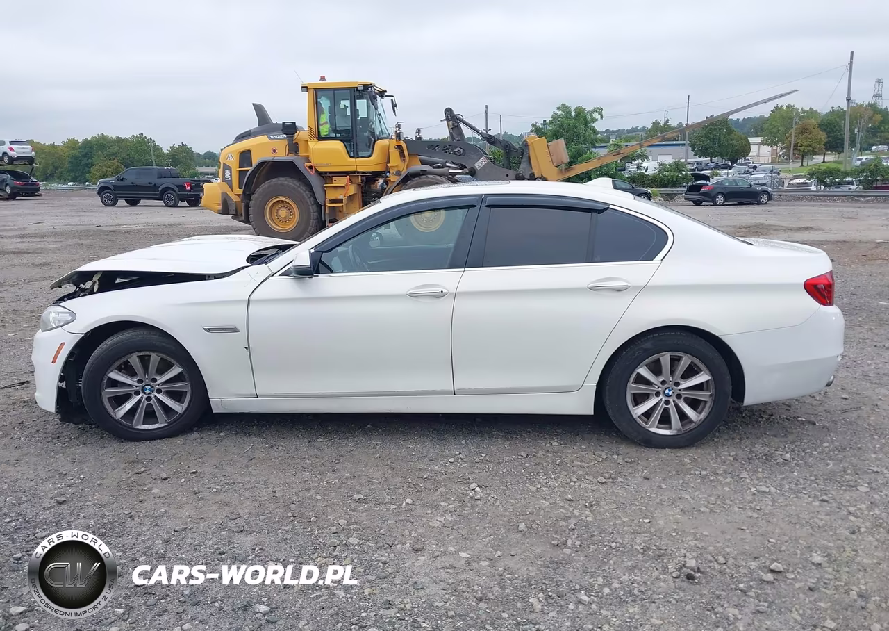 2015 BMW 528I xDrive VIN:WBA5A7C50FD628674 - 14