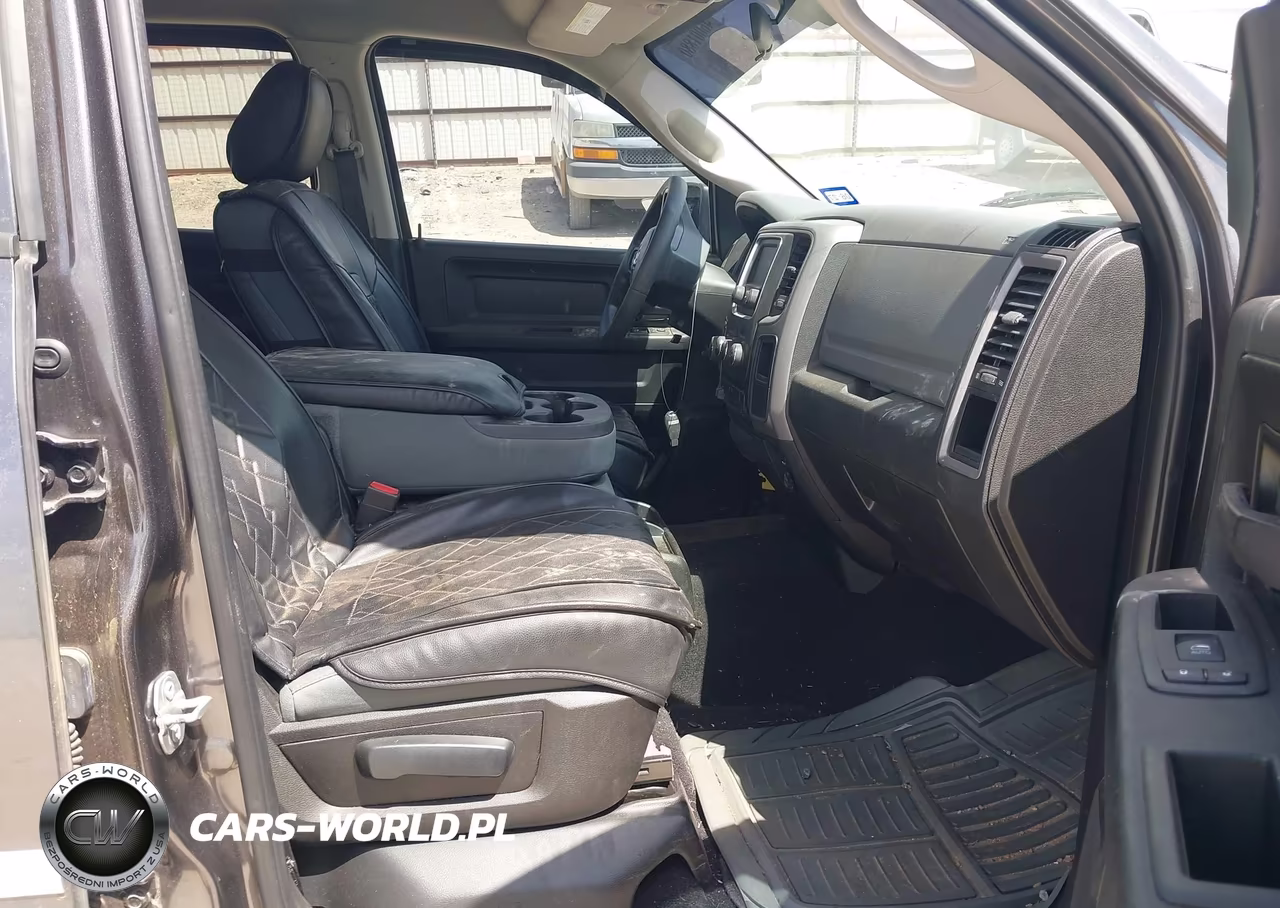 2019 Ram 1500 Classic Tradesman 4X4 5'7 Box VIN:1C6RR7KT9KS742912 - 5