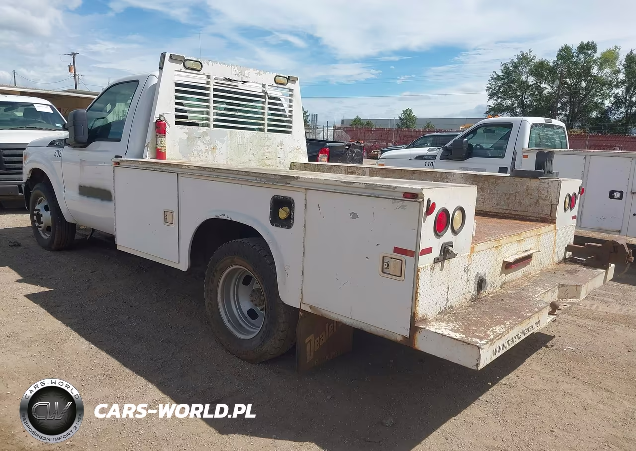 2012 Ford F-350 Chassis Xl VIN:1FDRF3G69CEC95913 - 3