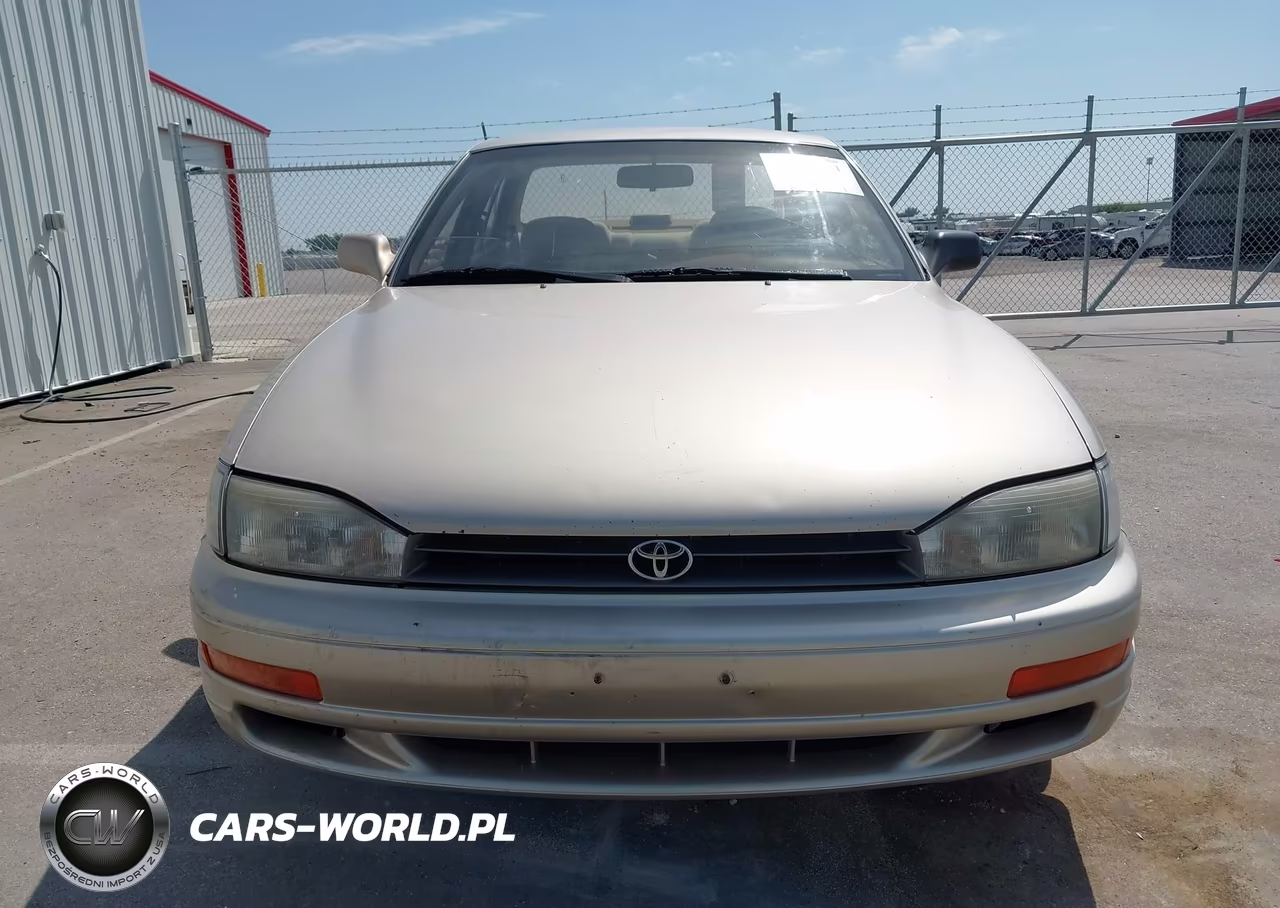1993 Toyota Camry Le VIN:4T1SK12E1PU260228 - 12