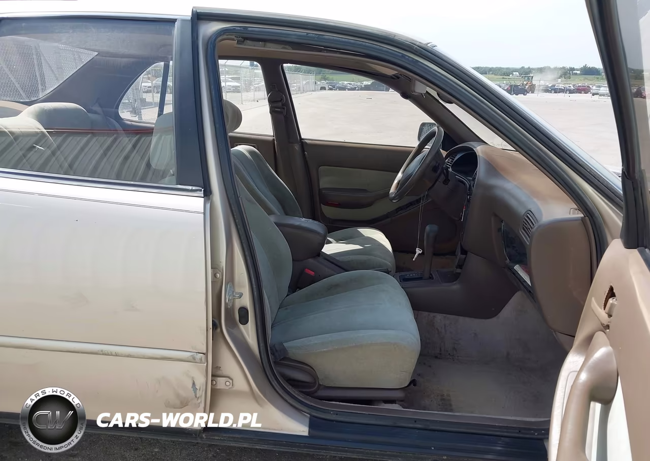 1993 Toyota Camry Le VIN:4T1SK12E1PU260228 - 5
