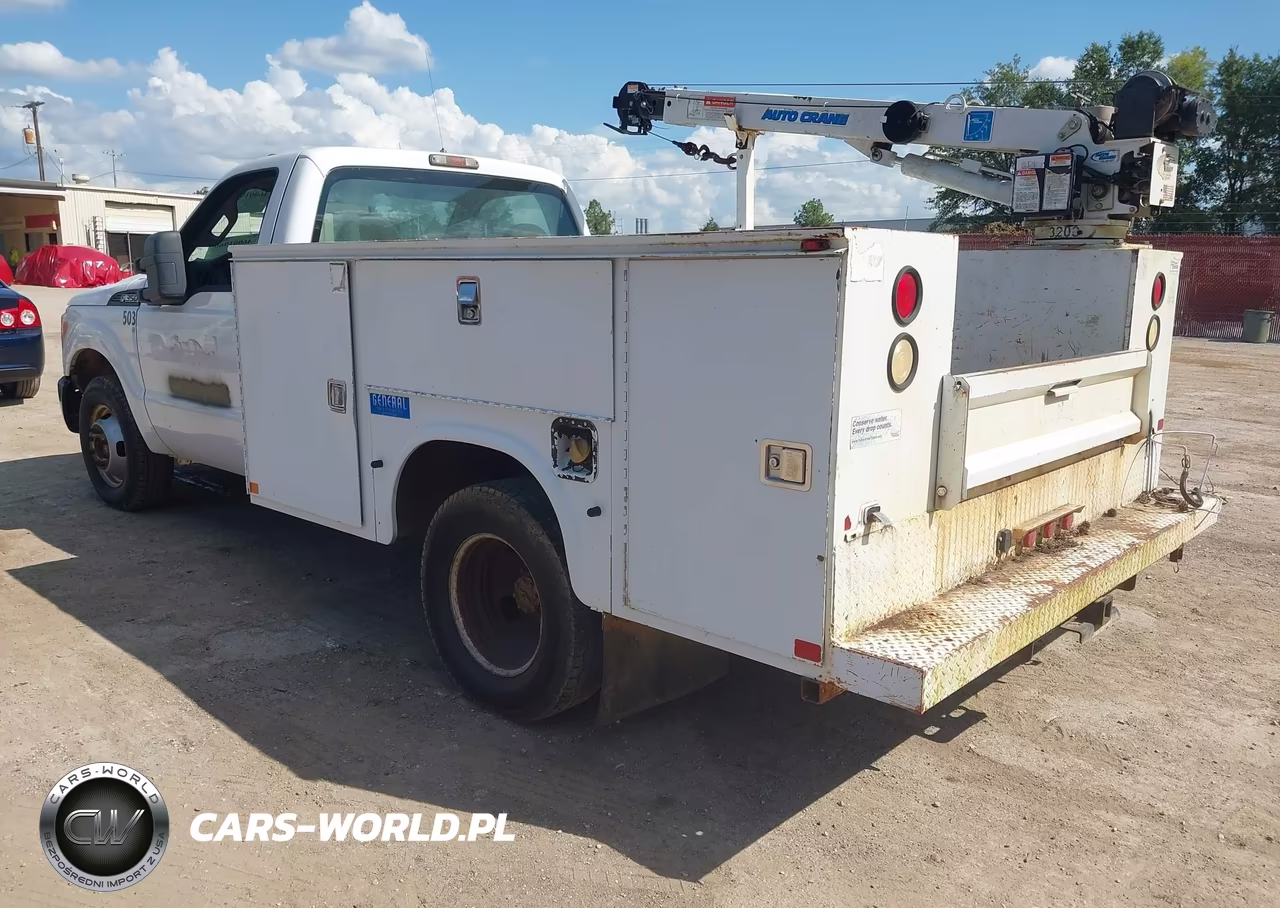 2011 Ford F-350 Chassis Xl VIN:1FDRF3G61BEA91587 - 3