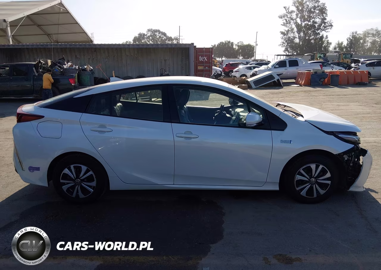 2019 Toyota Prius Prime Premium VIN:JTDKARFP0K3119618 - 14
