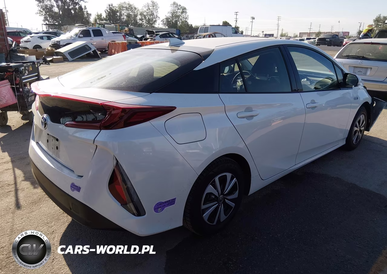 2019 Toyota Prius Prime Premium VIN:JTDKARFP0K3119618 - 4