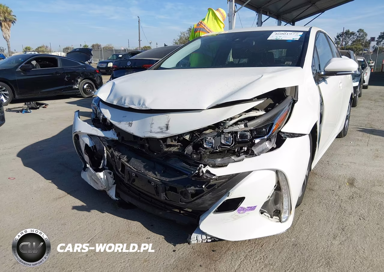 2019 Toyota Prius Prime Premium VIN:JTDKARFP0K3119618 - 6