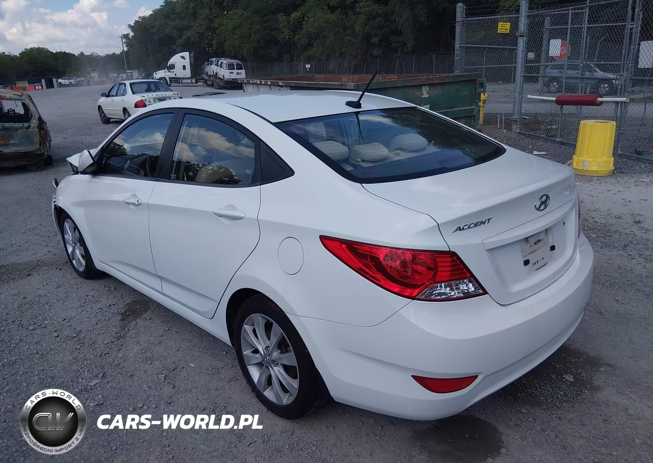 2012 Hyundai Accent Gls VIN:KMHCU4AE9CU269643 - 3
