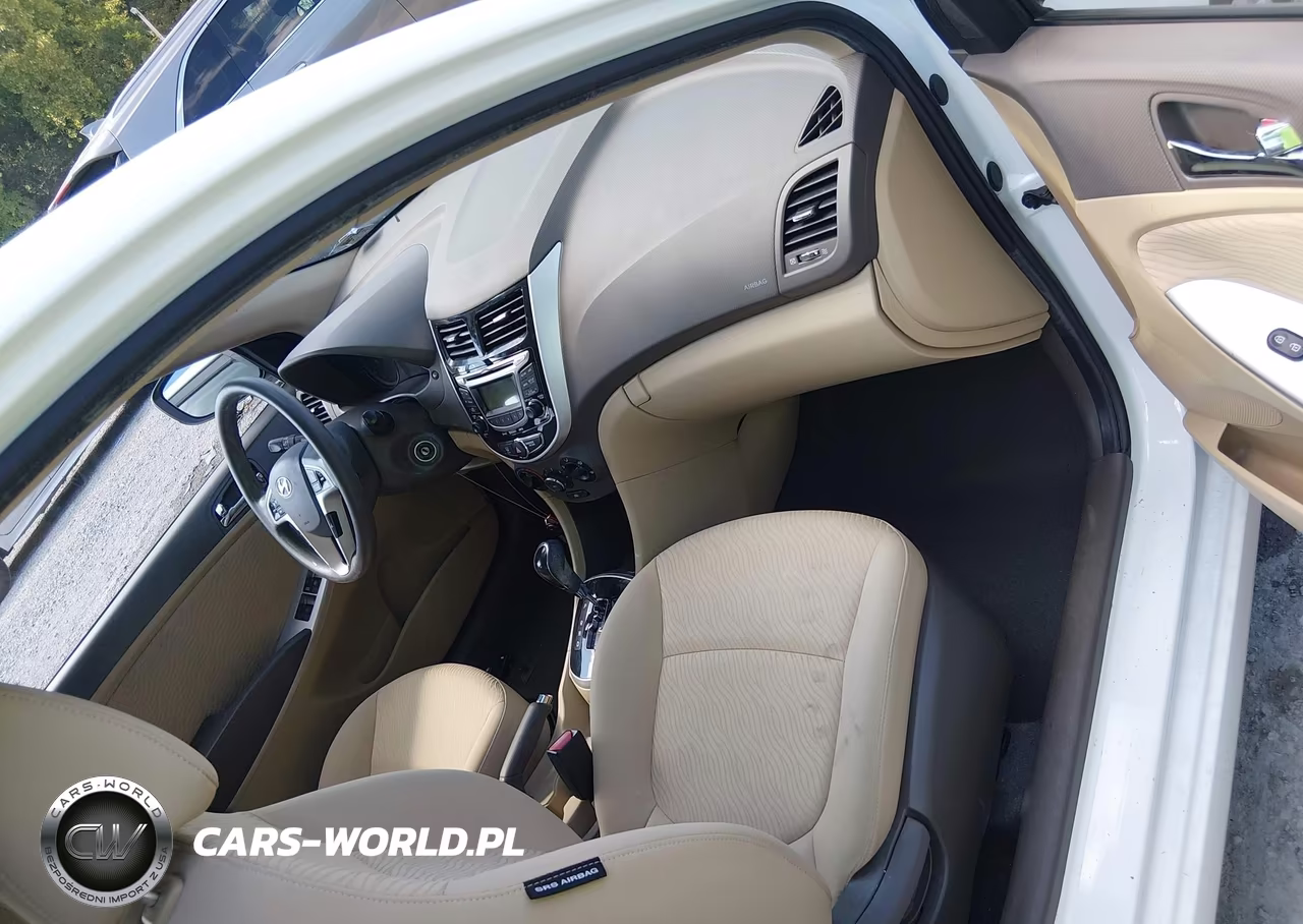 2012 Hyundai Accent Gls VIN:KMHCU4AE9CU269643 - 5