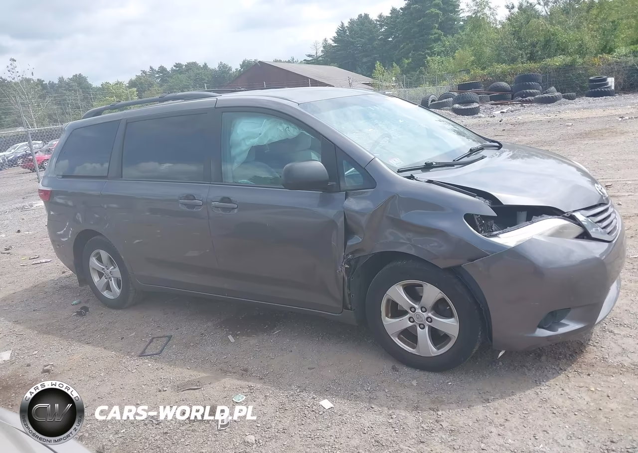 2017 Toyota Sienna Le 8 Passenger VIN:5TDKZ3DC1HS789322 - 13