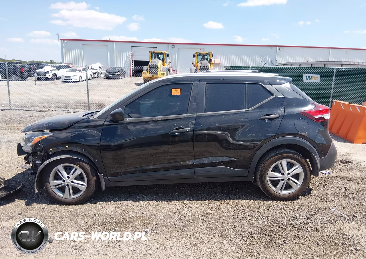 2019 Nissan Kicks S VIN:3N1CP5CU0KL544558 - 13