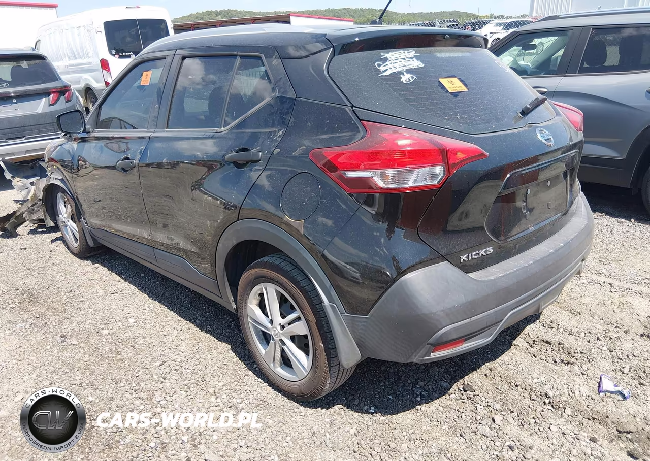 2019 Nissan Kicks S VIN:3N1CP5CU0KL544558 - 3