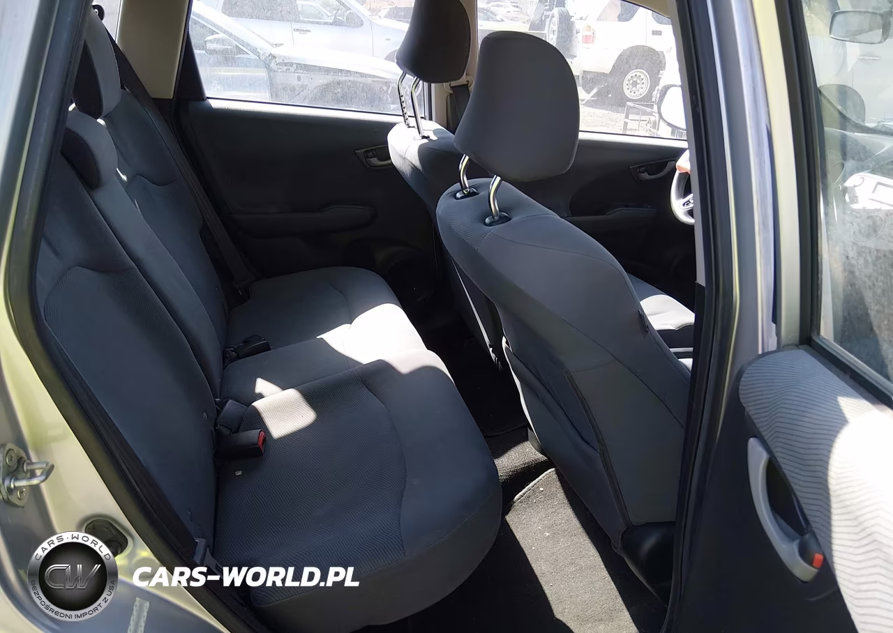 2012 Honda Fit VIN:JHMGE8H34CC018791 - 8