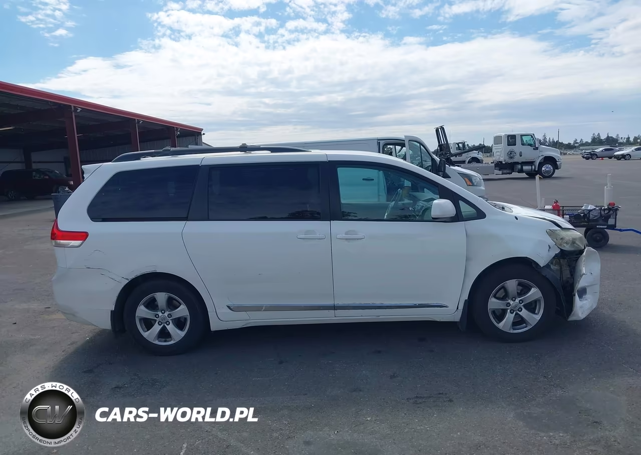 2012 Toyota Sienna Le V6 8 Passenger VIN:5TDKK3DC6CS191126 - 13