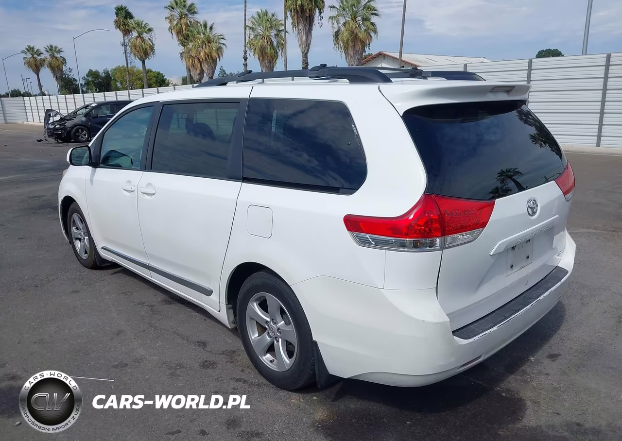 2012 Toyota Sienna Le V6 8 Passenger VIN:5TDKK3DC6CS191126 - 3