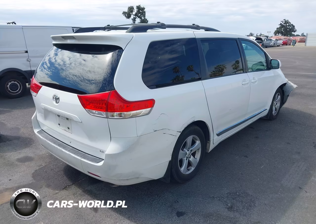 2012 Toyota Sienna Le V6 8 Passenger VIN:5TDKK3DC6CS191126 - 4