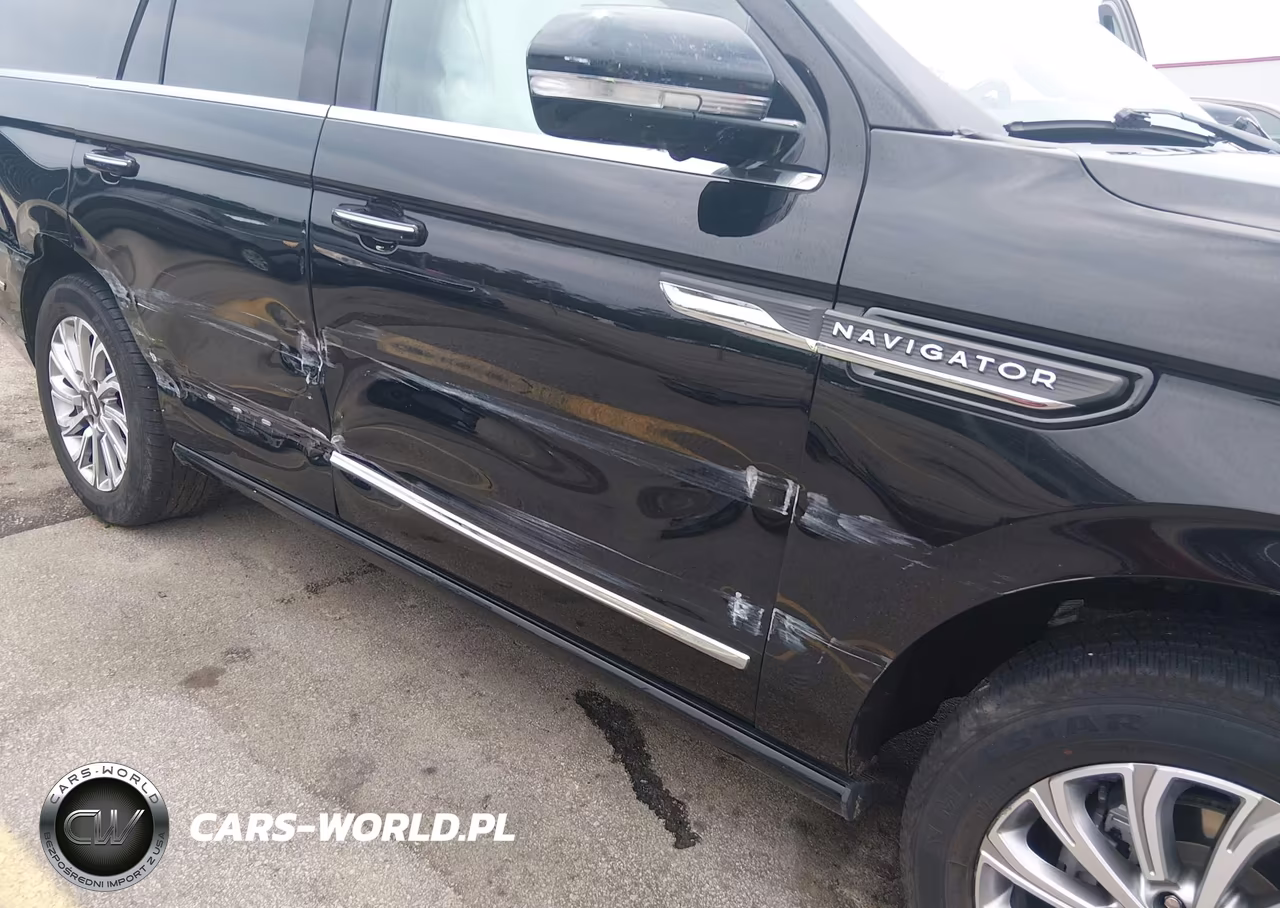 2022 Lincoln Navigator Standard VIN:5LMJJ2MT7NEL10036 - 6