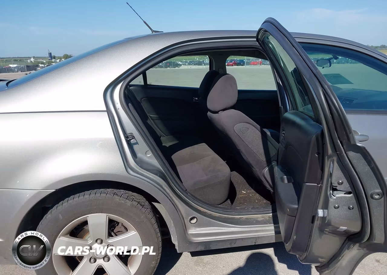 2009 Ford Fusion Se VIN:3FAHP07Z49R113942 - 8