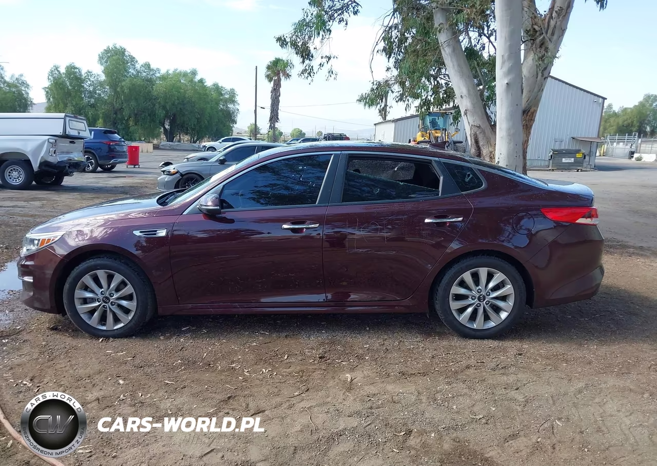 2018 Kia Optima Lx VIN:5XXGT4L37JG252086 - 13