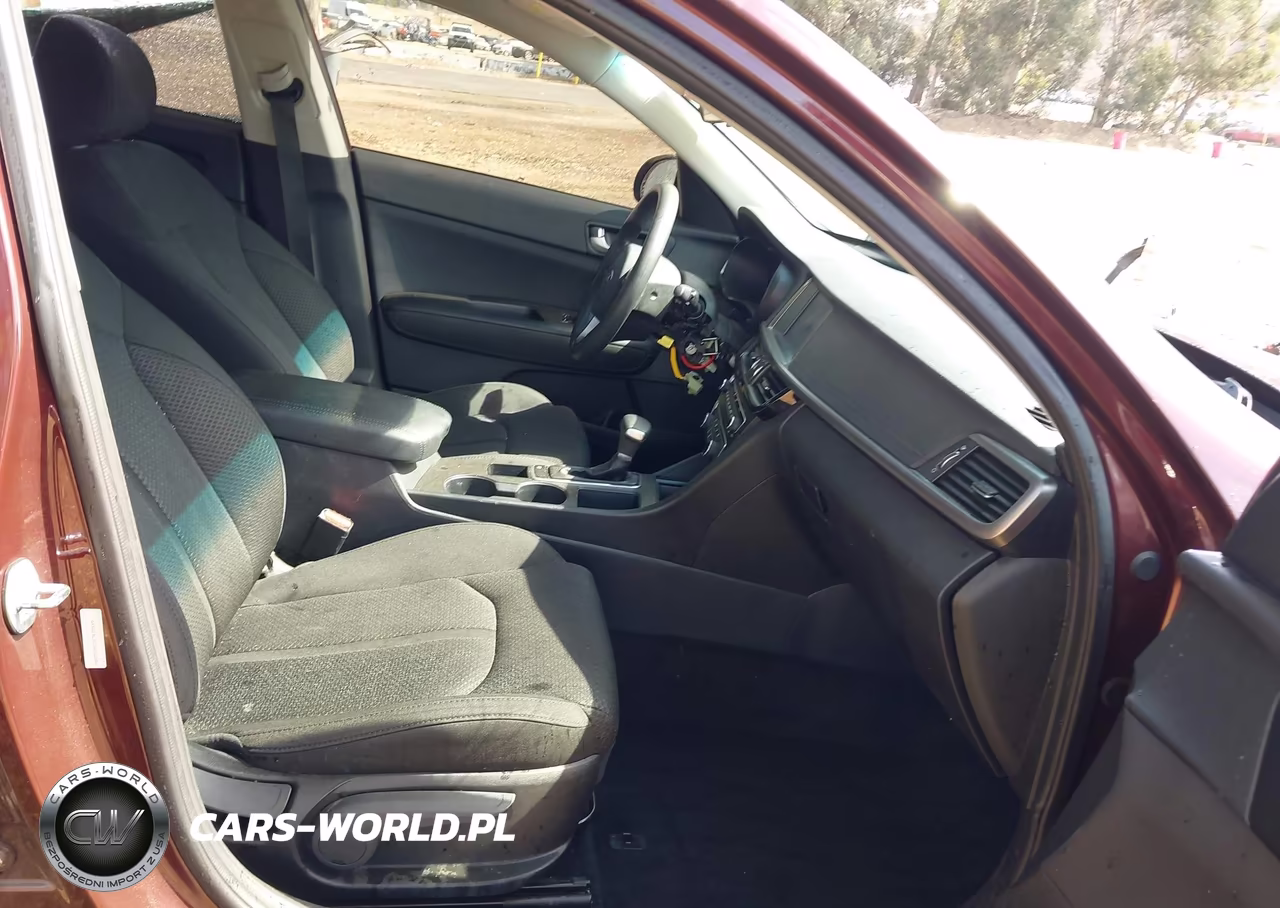 2018 Kia Optima Lx VIN:5XXGT4L37JG252086 - 5