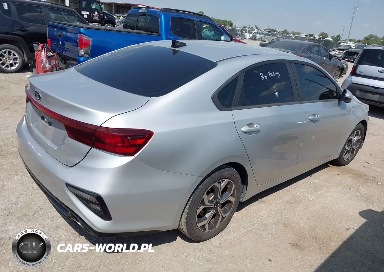 2019 Kia Forte Lxs VIN:3KPF24AD6KE006358 - 4