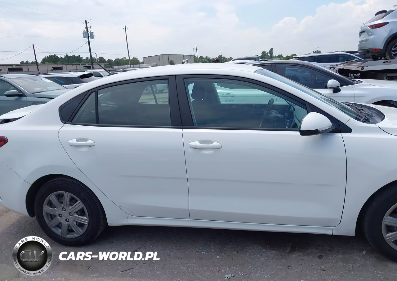 2021 Kia Rio S VIN:3KPA24AD8ME370813 - 13