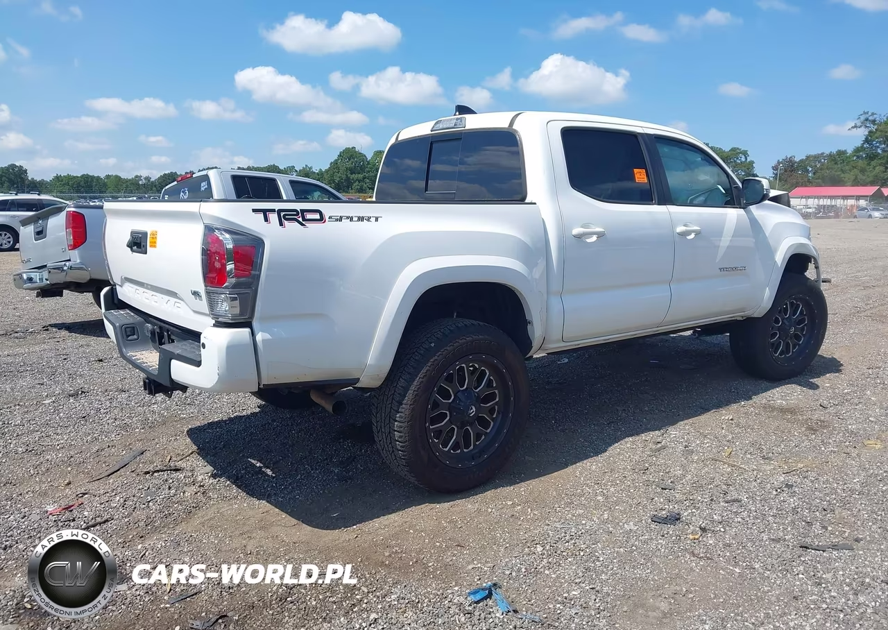 2021 Toyota Tacoma VIN:5TFAZ5CN3MX114263 - 4