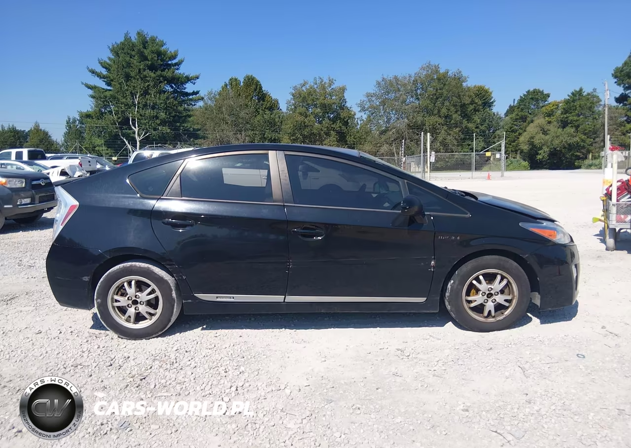 2011 Toyota Prius Two VIN:JTDKN3DU5B0291476 - 13