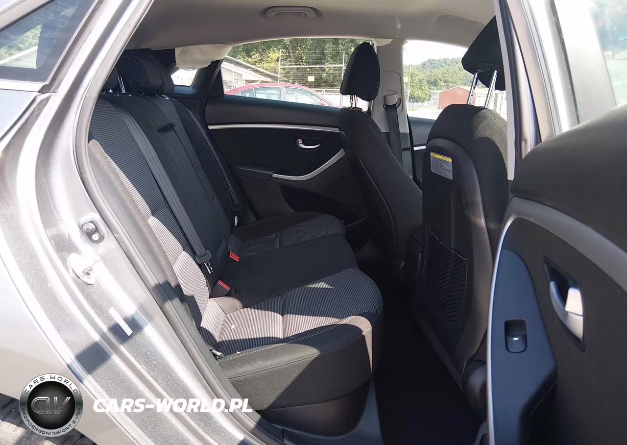 2016 Hyundai Elantra Gt VIN:KMHD35LH4GU305958 - 8