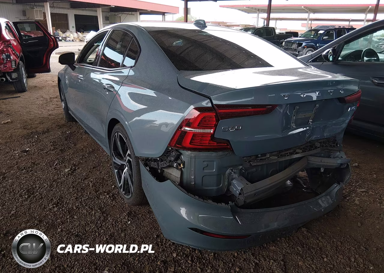 2024 Volvo S60 B5 Plus Dark Theme VIN:7JRL12FL8RG281185 - 3