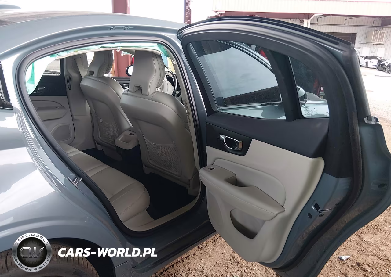 2024 Volvo S60 B5 Plus Dark Theme VIN:7JRL12FL8RG281185 - 8