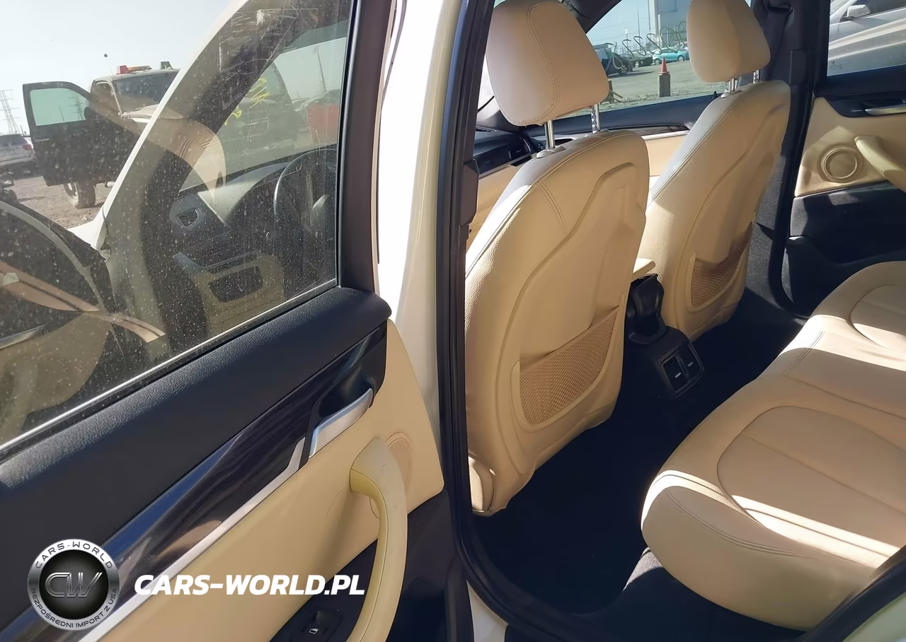 2017 BMW X1 xDrive28I VIN:WBXHT3C30H5F79366 - 8