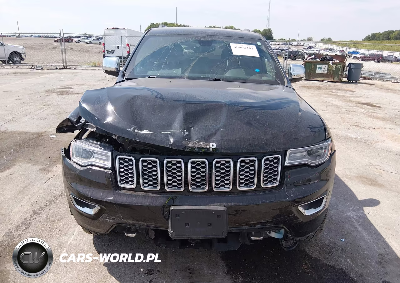 2018 Jeep Grand Cherokee Overland 4X4 VIN:1C4RJFCG0JC449291 - 12