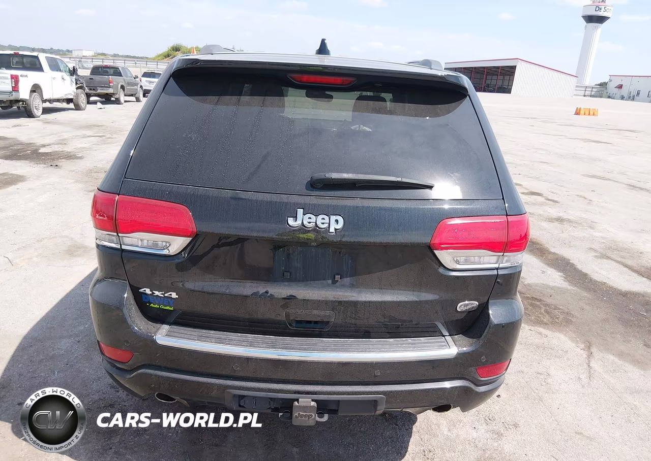 2018 Jeep Grand Cherokee Overland 4X4 VIN:1C4RJFCG0JC449291 - 16